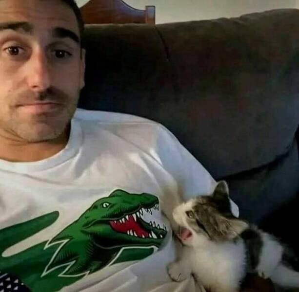 What Is Going On Here? (25 pics)