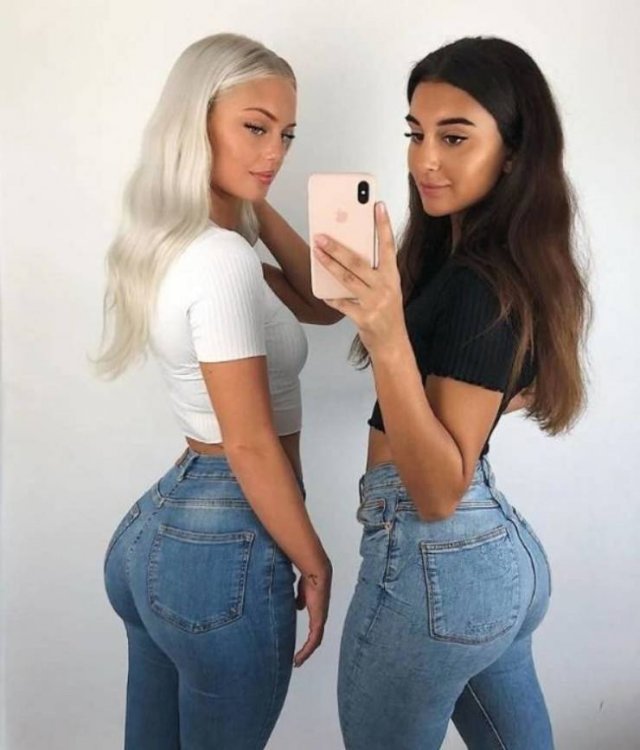 Girls In Jeans (41 pics)