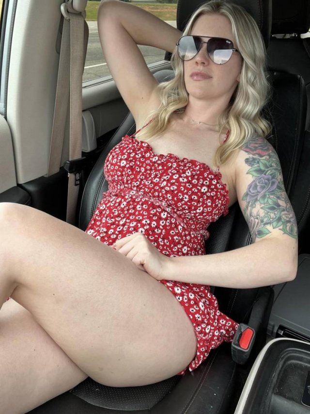 Girls In Sundresses (42 pics)