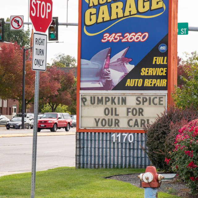 Funny Signs (22 pics)