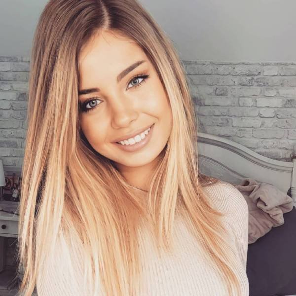 Cute Girls (36 pics)