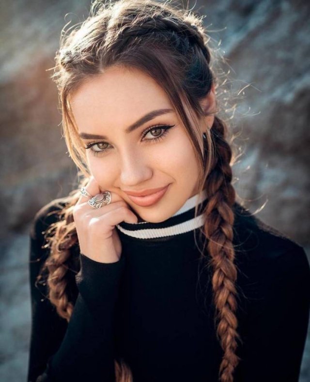 Beauty Girls (37 pics)