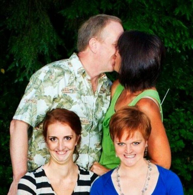 Funny Family Photos (22 pics) Funny Family Photos (22 pics)