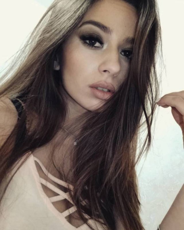 Hot Girls (38 pics) Hot Girls (38 pics)