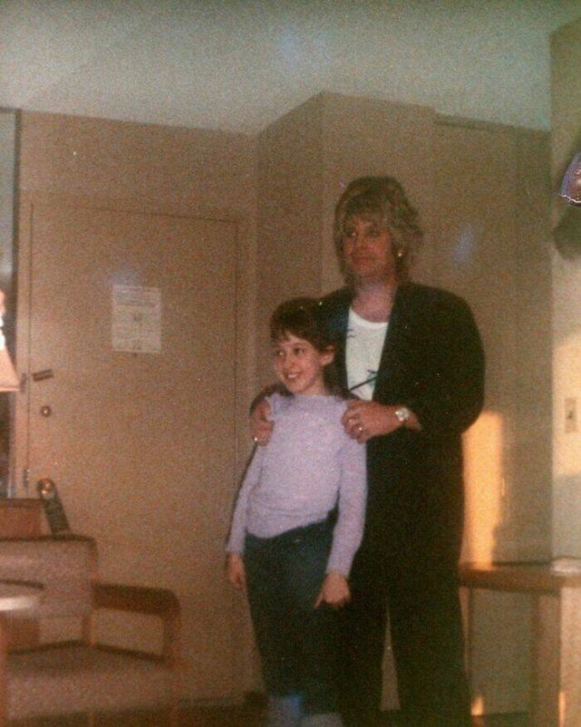 People Share Their Cool Photos From The 1980's (24 pics)