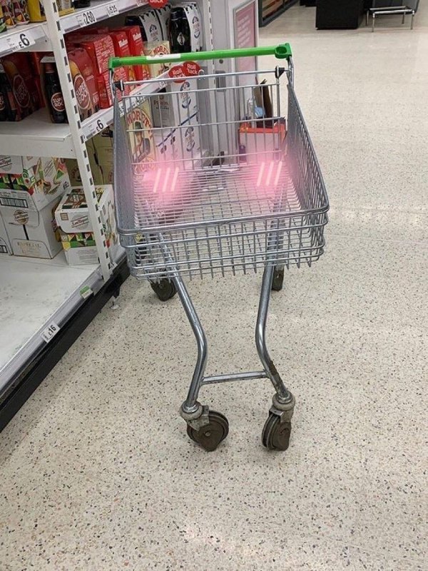 What Is Going On Here? (26 pics) What Is Going On Here? (26 pics)