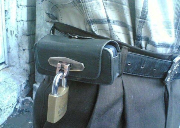 What Is Going On Here? (26 pics) What Is Going On Here? (26 pics)