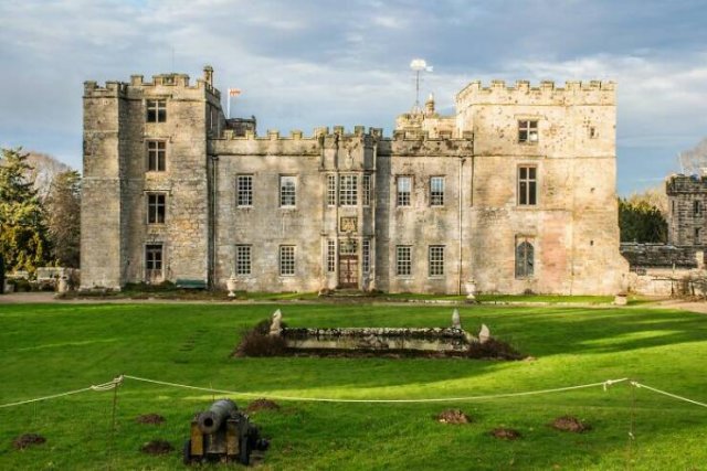 The World's Most Haunted Spots (20 pics)