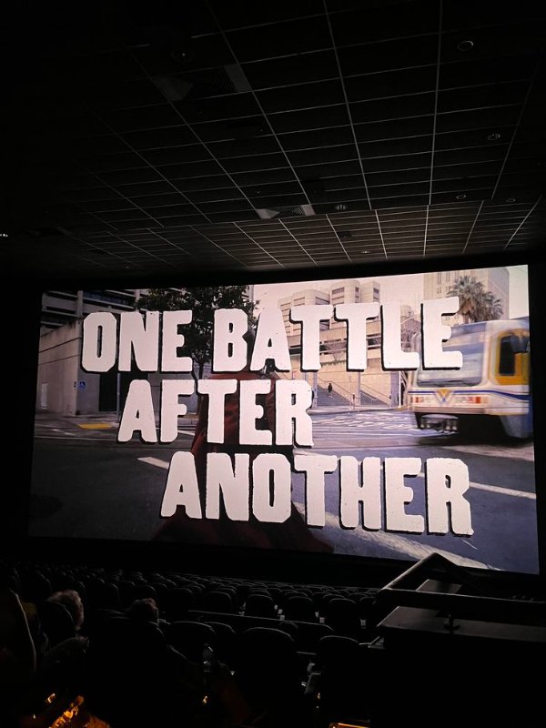 What Is Going On Here? (28 pics)