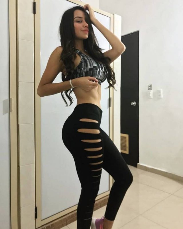 Slim Girls (41 pics) Slim Girls (41 pics)