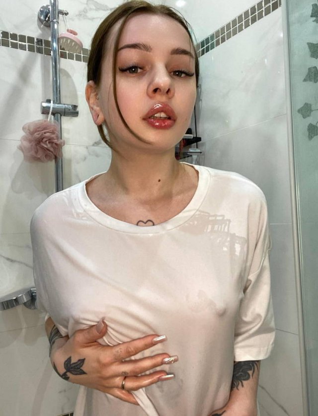 Braless Girls (29 pics) Braless Girls (29 pics)