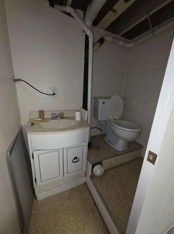 Weird Constructions (23 pics) Weird Constructions (23 pics)