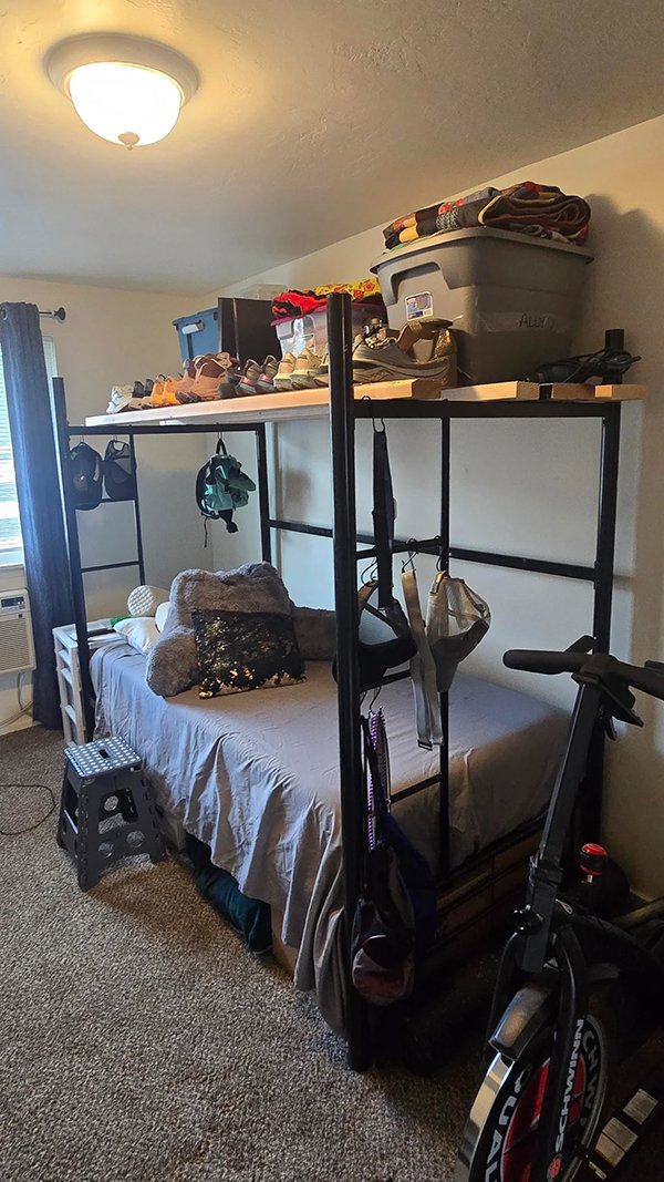 Weird Constructions (23 pics) Weird Constructions (23 pics)