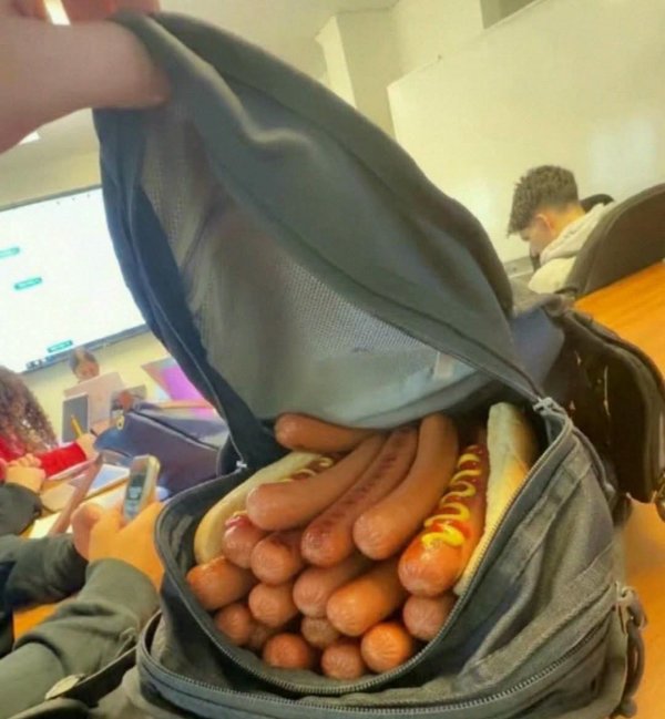 What Is Going On Here? (40 pics) What Is Going On Here? (40 pics)