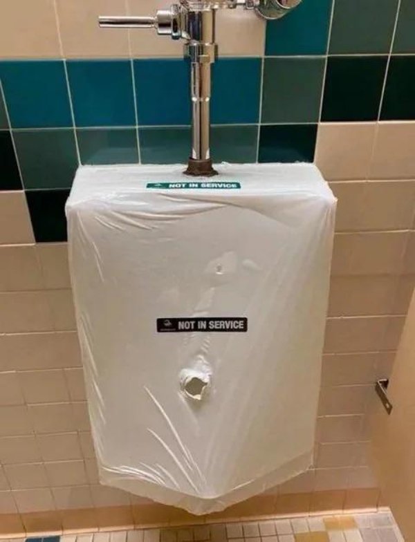 What Is Going On Here? (40 pics) What Is Going On Here? (40 pics)