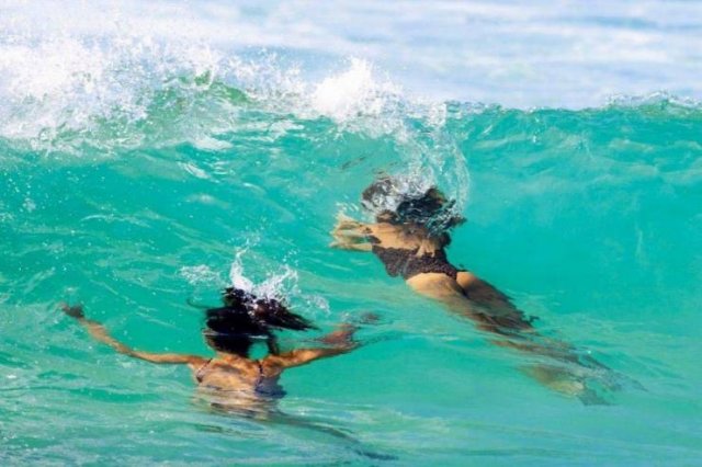 Cute Girls (34 pics)