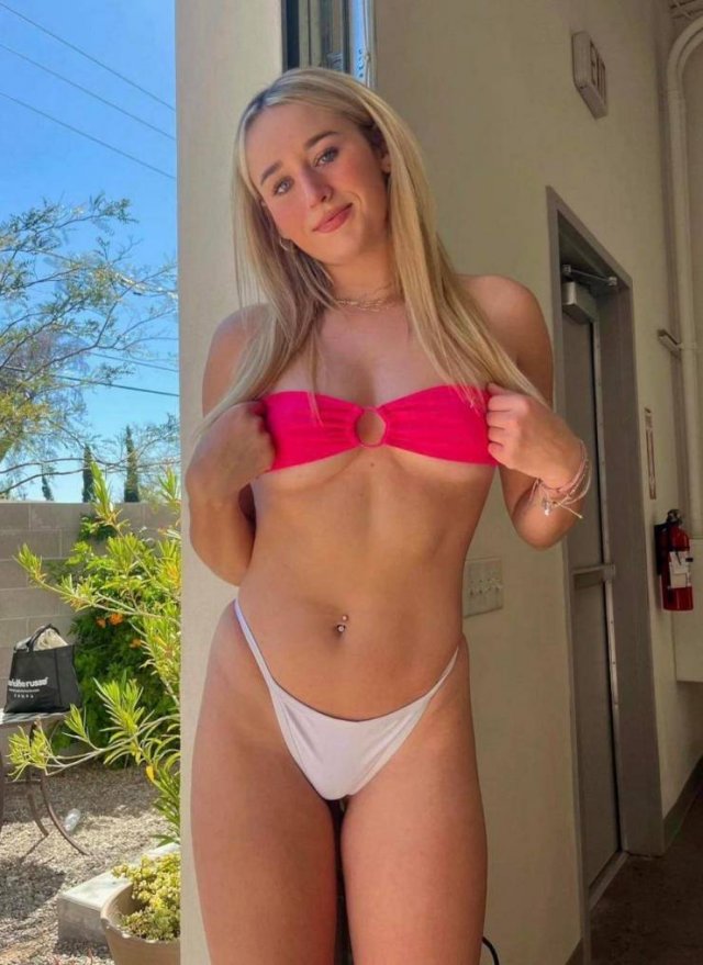 Bikini Girls (32 pics)