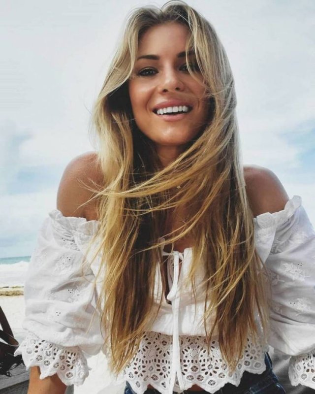 Cute Girls (35 pics)