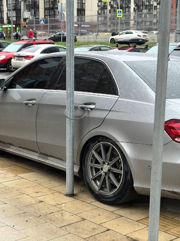 What Is Going On Here? (44 pics) What Is Going On Here? (44 pics)