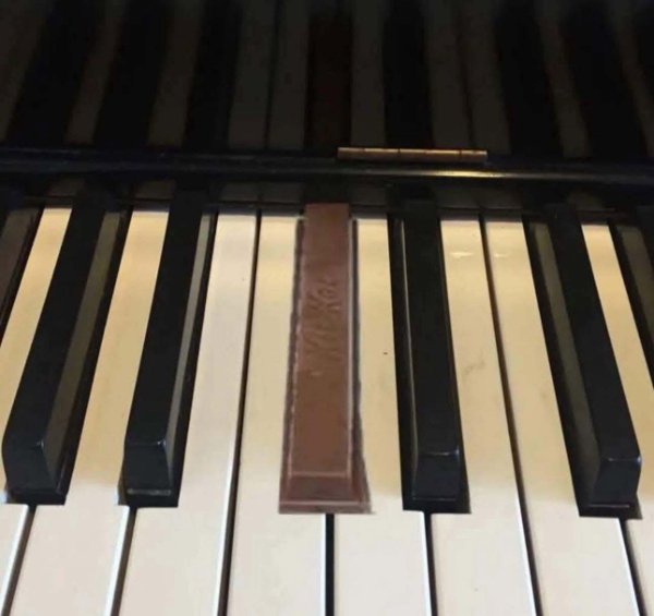 What Is Going On Here? (44 pics) What Is Going On Here? (44 pics)