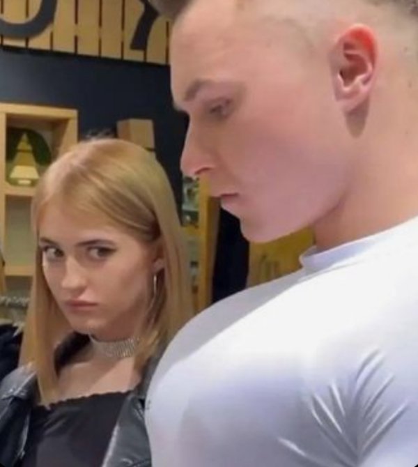 What Is Going On Here? (44 pics) What Is Going On Here? (44 pics)