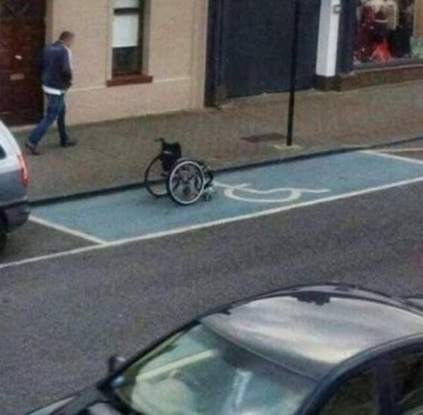 What Is Going On Here? (44 pics) What Is Going On Here? (44 pics)