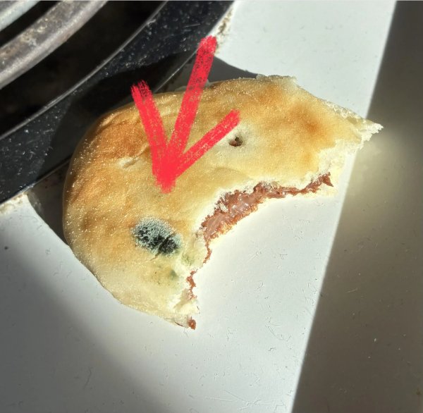 Bad Days Happen (24 pics)