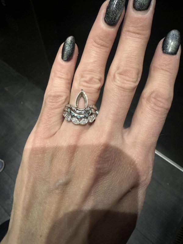 Bad Days Happen (24 pics)