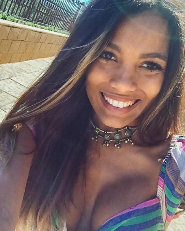 Beauty Girls (23 pics)