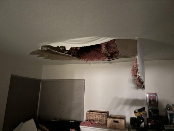 Bad Days Happen (22 pics)