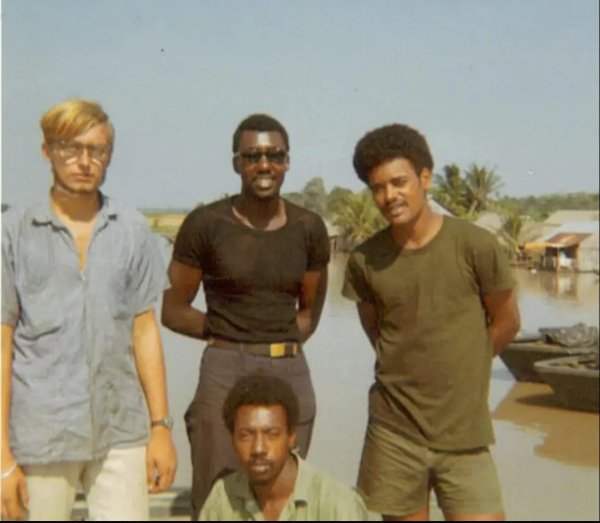 People Share Cool Photos From The Past (23 pics)