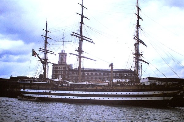 Interesting Facts (17 pics)