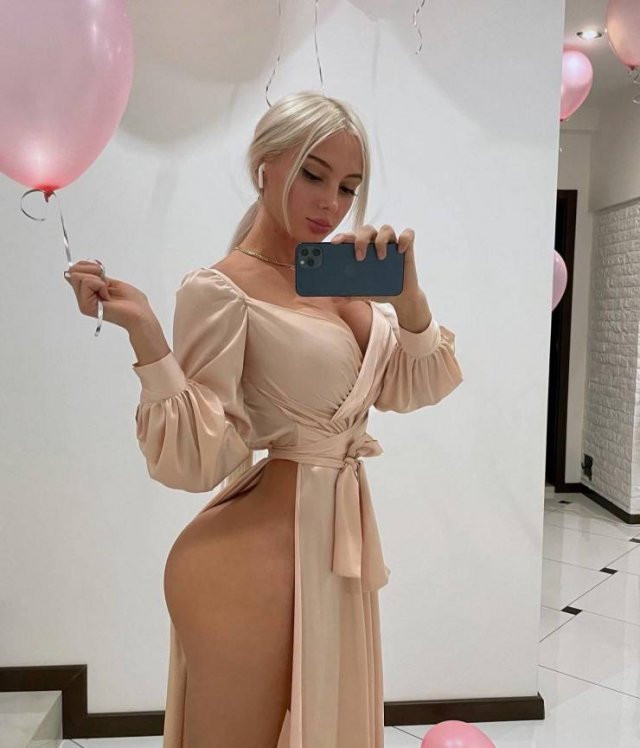 Girls In Sundresses (33 pics)