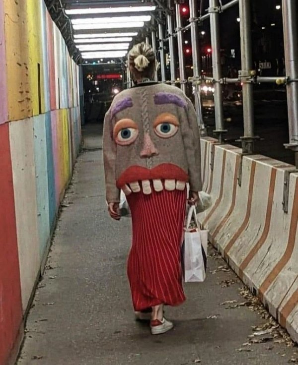 What Is Going On Here? (49 pics) What Is Going On Here? (49 pics)