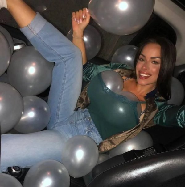 What Is Going On Here? (49 pics) What Is Going On Here? (49 pics)