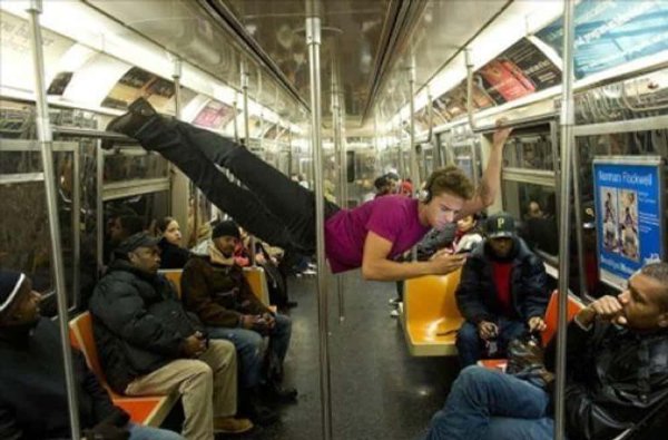 Public Transport Is Chaos (33 pics)