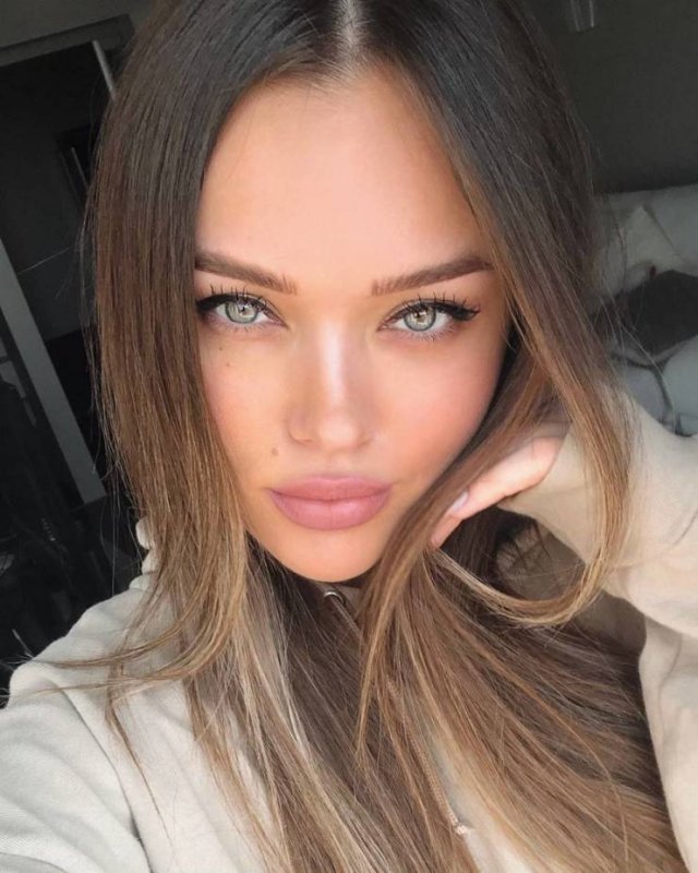 Slim Girls (30 pics) Slim Girls (30 pics)