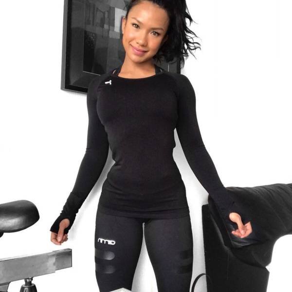 Slim Girls (30 pics) Slim Girls (30 pics)