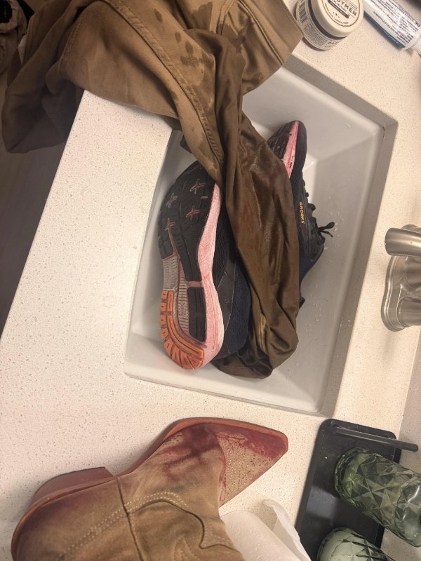 Bad Days Happen (22 pics)