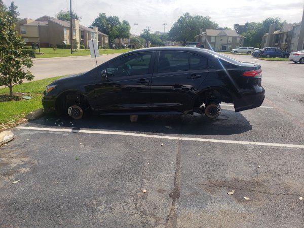 Bad Days Happen (22 pics)