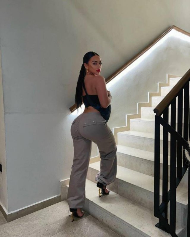 Beauty Girls (32 pics) Beauty Girls (32 pics)