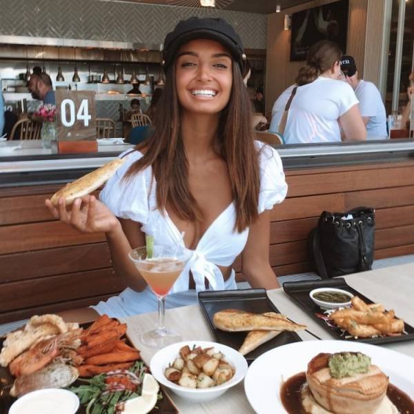 Girls With Beautiful Smiles (41 pics) Girls With Beautiful Smiles (41 pics)