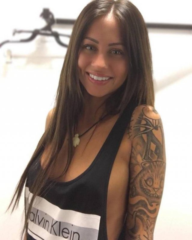 Girls With Beautiful Smiles (41 pics) Girls With Beautiful Smiles (41 pics)