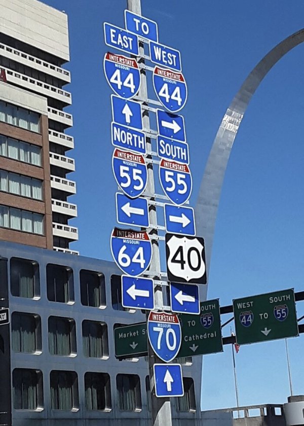 Weird Signs (30 pics)