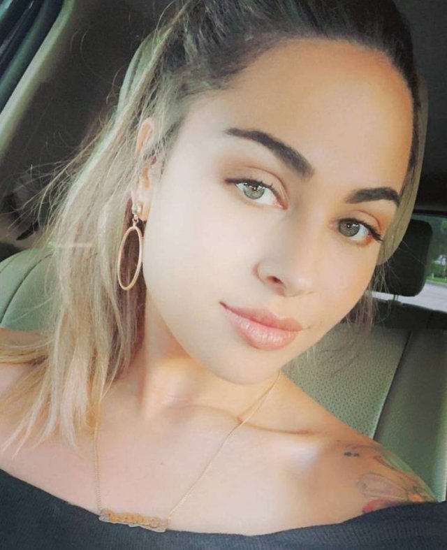 Hot Girls (35 pics) Hot Girls (35 pics)