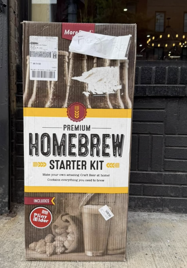 Cool Free Roadside Finds (25 pics) Cool Free Roadside Finds (25 pics)