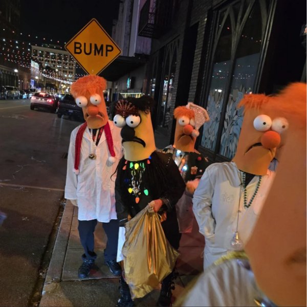 What Is Going On Here? (52 pics) What Is Going On Here? (52 pics)