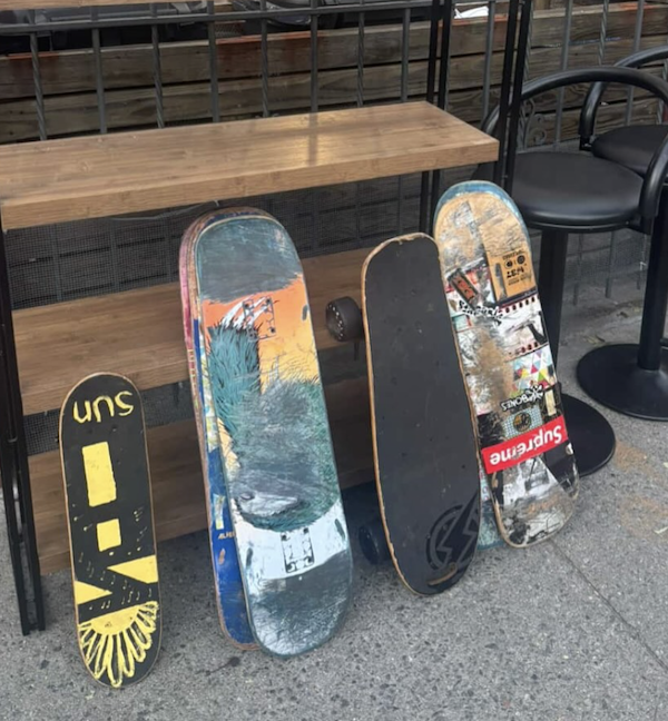 Cool Free Roadside Finds (25 pics) Cool Free Roadside Finds (25 pics)