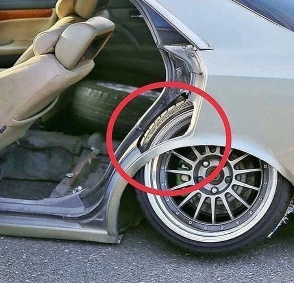 What Is Going On Here? (52 pics) What Is Going On Here? (52 pics)