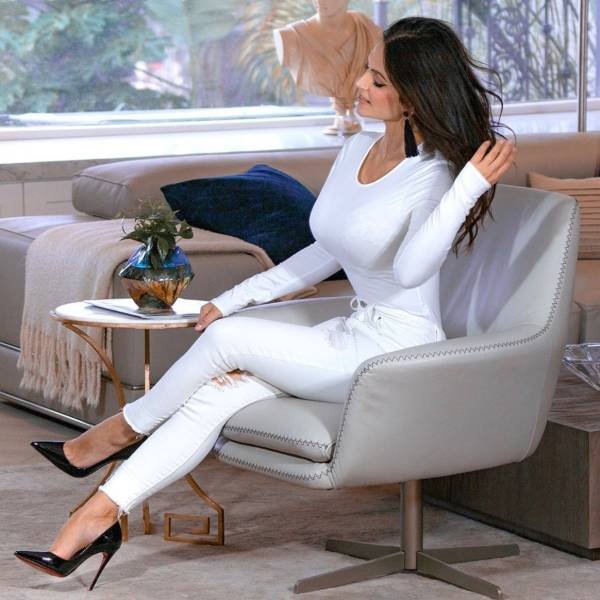 Girls In Tight Jeans (39 pics) Girls In Tight Jeans (39 pics)